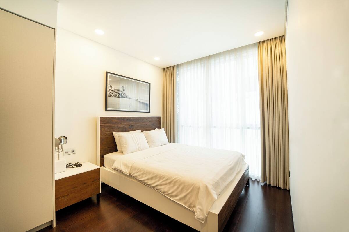 Luxury Duplex | Peralatan tempat tidur premium, busa memori, bar mini, meja 