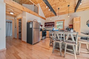 Fridge, microwave, oven, dishwasher - Bear Pause - 2 bedroom, 2 bath close to downtown Rangeley! (Rangeley)