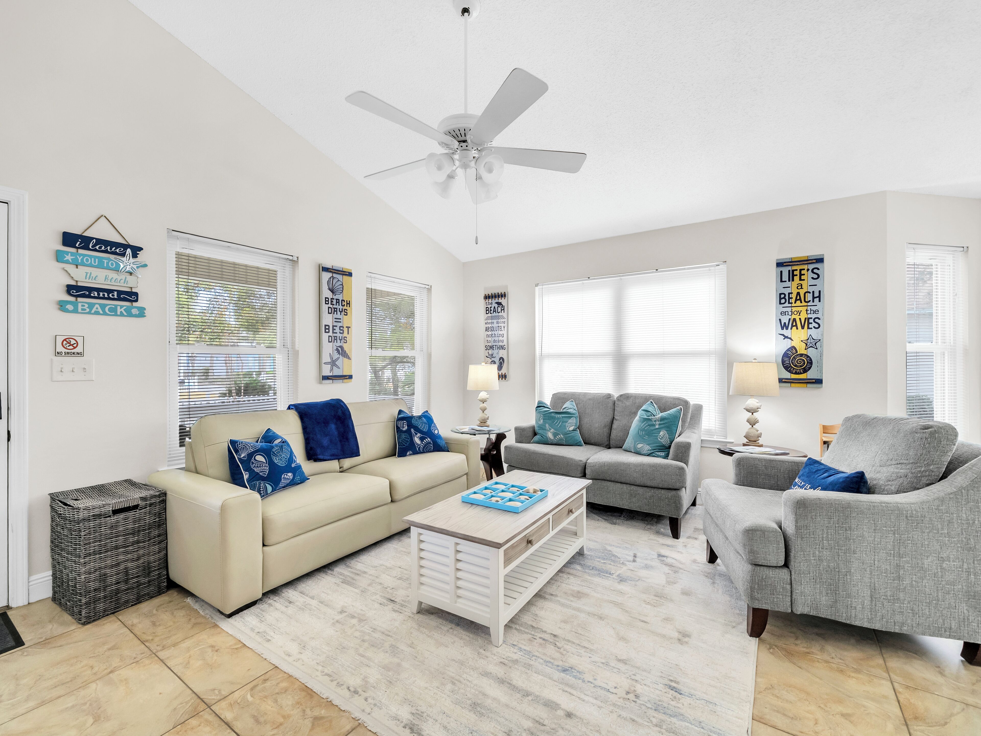 リビング エリア