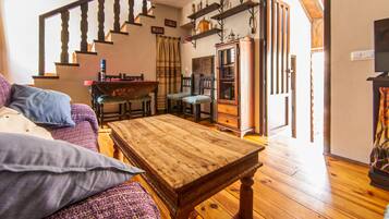 Televisie en een open haard