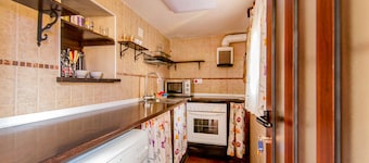 Gemütliches Haus für 3 mit Terrasse in La Matea