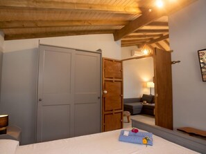 1 bedroom, iron/ironing board, WiFi