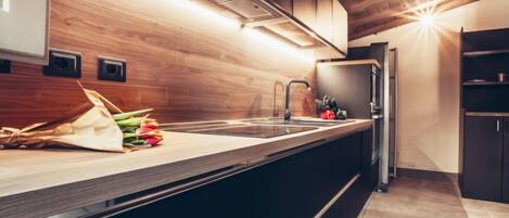 Fridge, microwave, oven, dishwasher