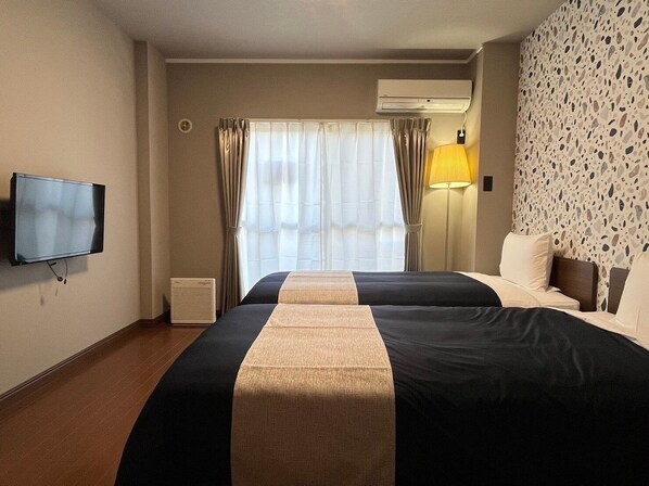 Bureau, rideaux occultants, Wi-Fi gratuit, draps fournis