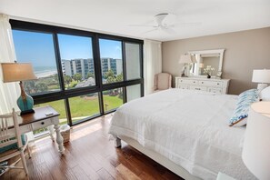 3 chambres, accès à Internet, literie fournie