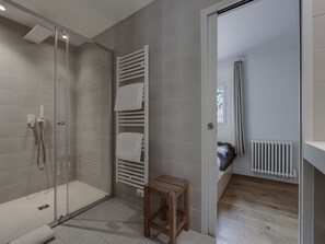 Towels - Renovated Apartment Near Val d'Isère Center with Balcony and Ski Locker (Val-d'Isère)