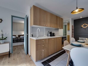 Dining - Renovated Apartment Near Val d'Isère Center with Balcony and Ski Locker (Val-d'Isère)