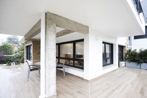 Outdoor dining - Costa by Basquelidays (Hondarribia)