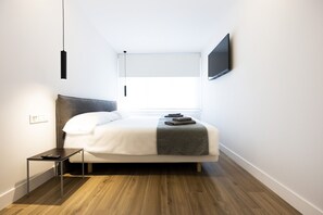 1 chambre, fer et planche Ă repasser, Wi-Fi gratuit, draps fournis