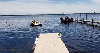 #9 2bed 1bath LAKE MI Fishing Cabin WiFi AC Deck Firepit Kayak Paddle Boat Dock