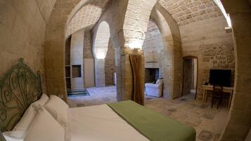 Frette Italian sheets, premium bedding, down duvets, minibar