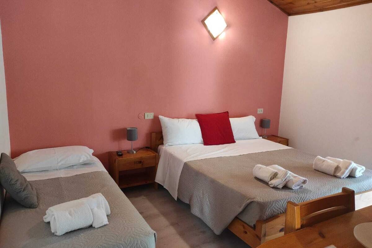 Triple Room, Lake View | WiFi (free)