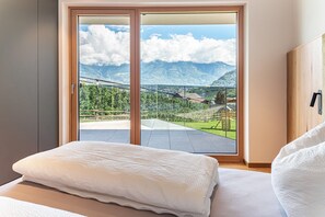 2 makuuhuonetta, ilmainen Wi-Fi, vuodevaatteet, pääsy pyörätuolilla