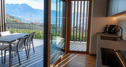 Apartment Hofer Hof TSCHIGAT with Mountain View, Wi-Fi & Terrace