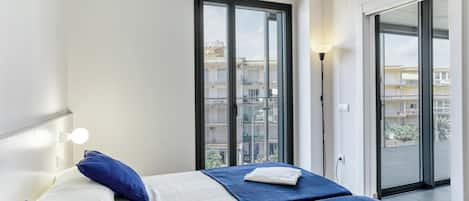 2 slaapkamers, een strijkplank/strijkijzer, gratis wifi, beddengoed