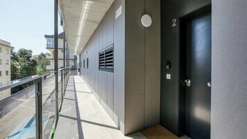 Enceinte de lâhĂ©bergement