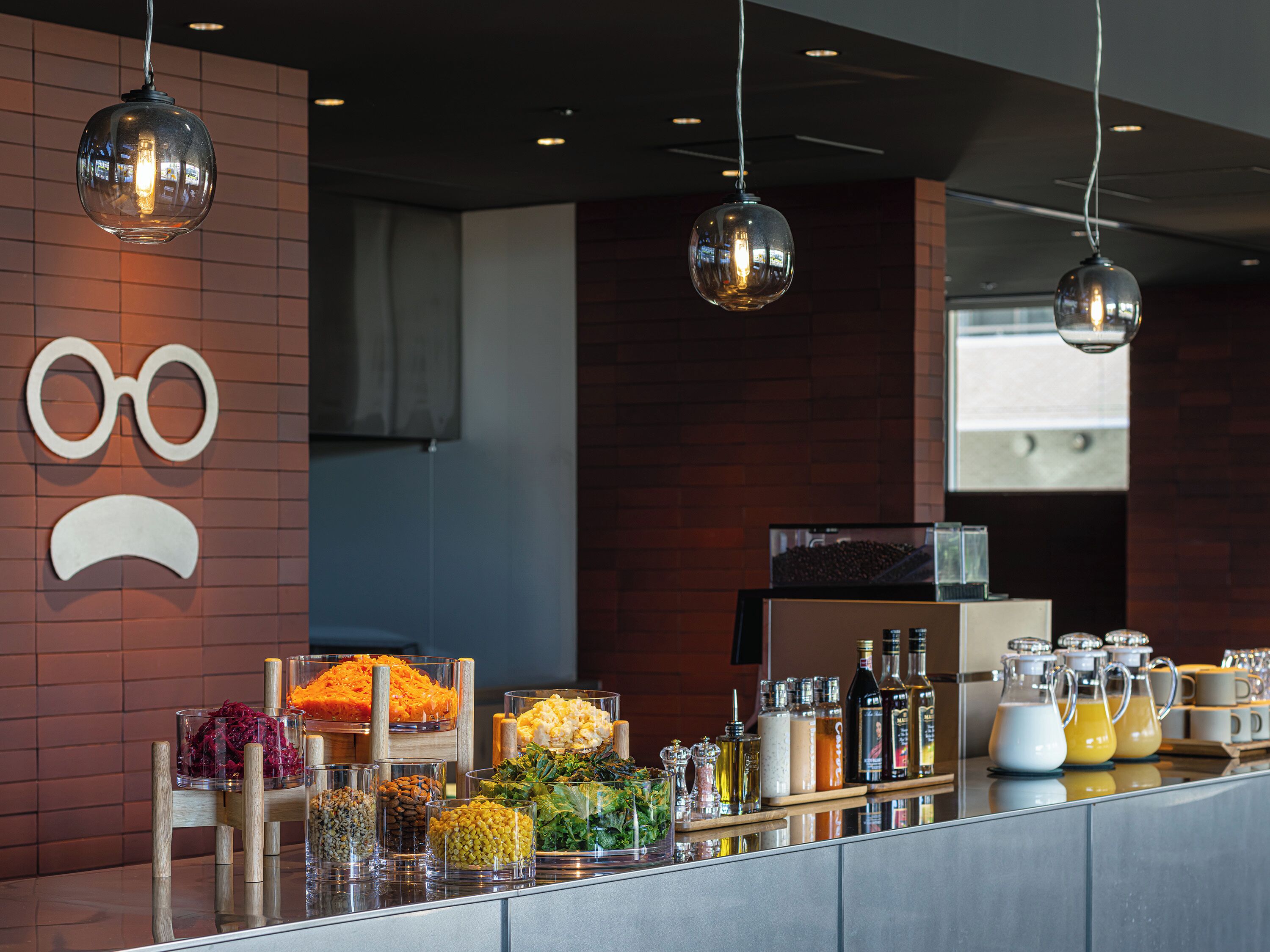 daily cooked-to-order breakfast (jpy 1320 per person)