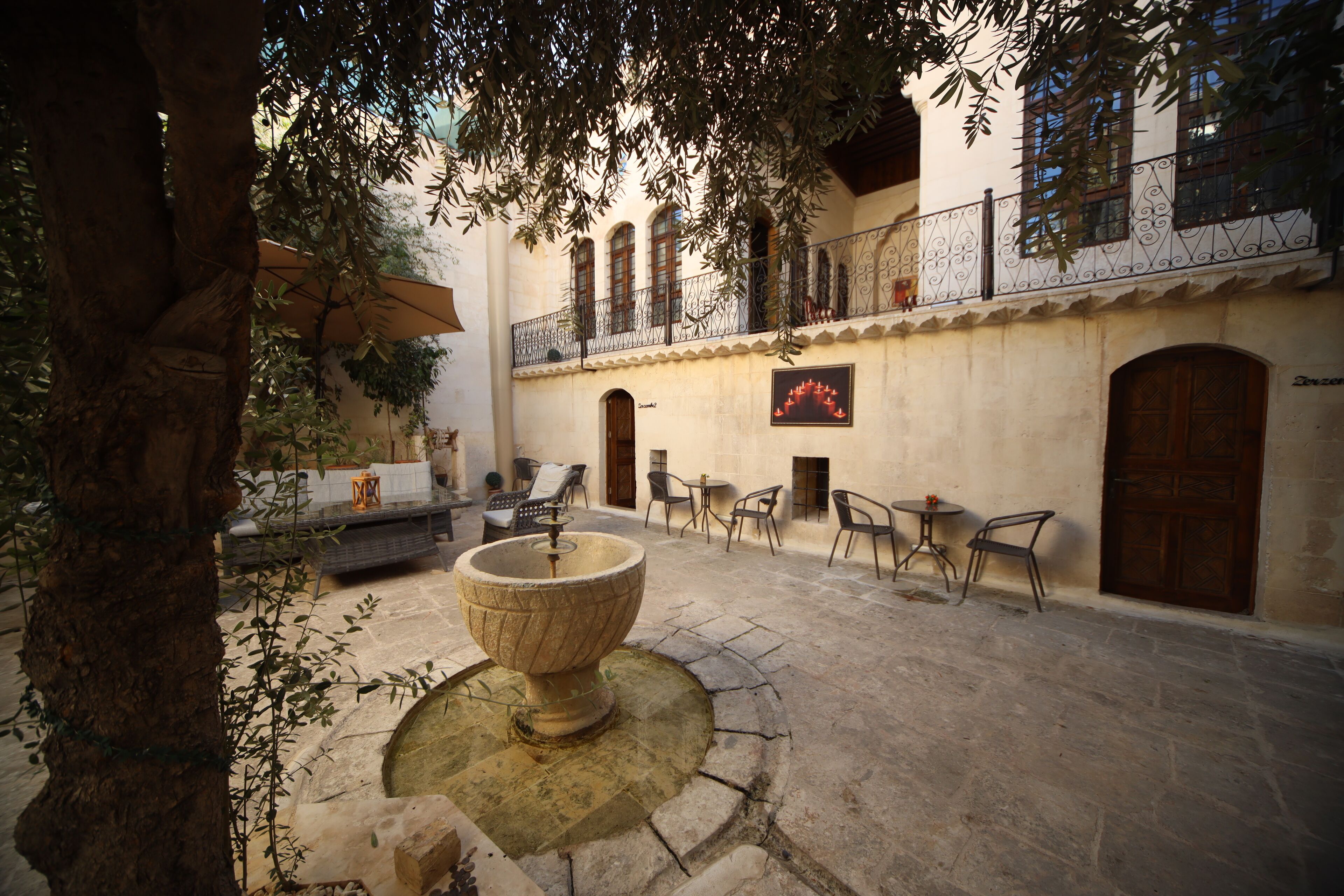 32-inch led tv with satellite channels, tv