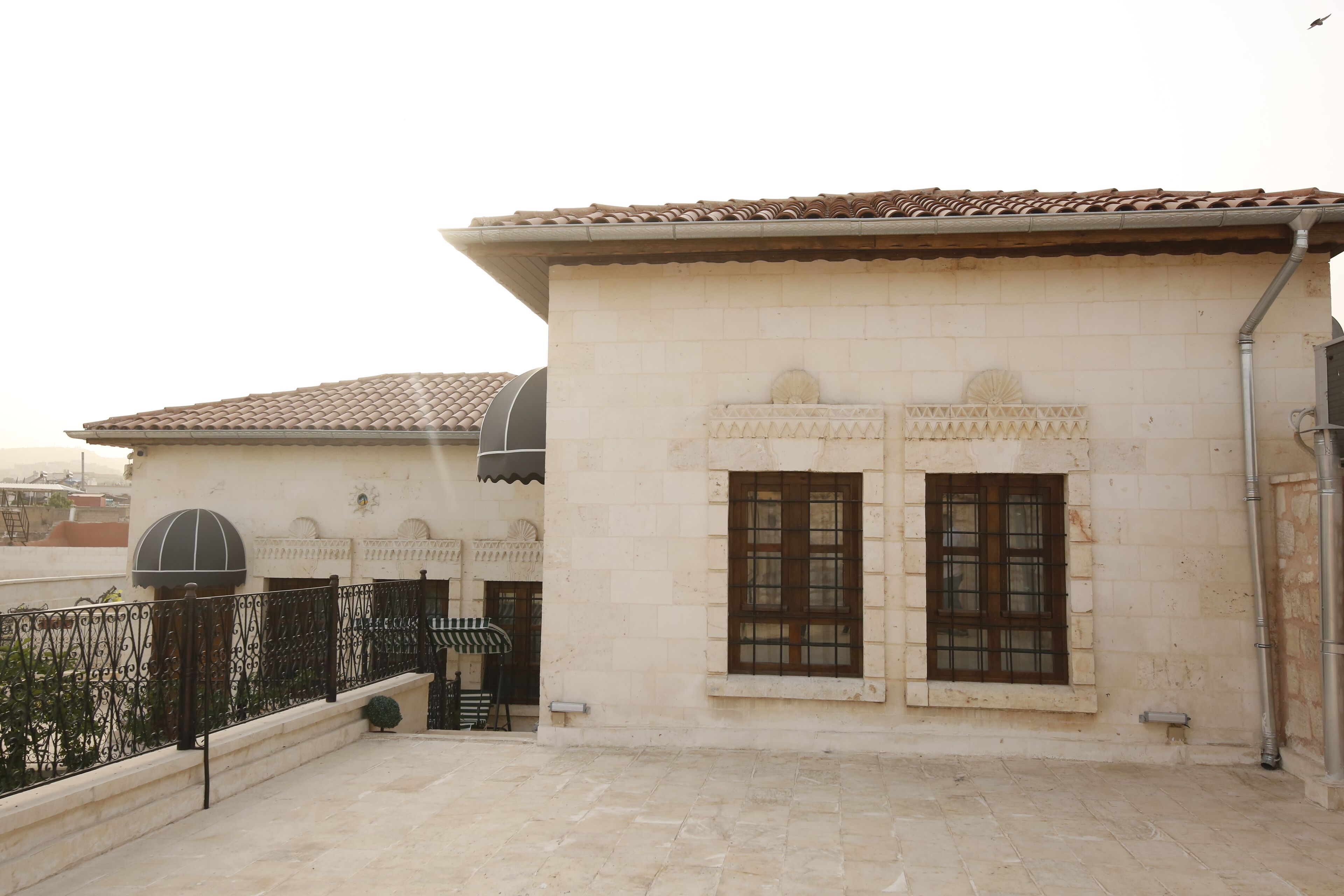 luxury quadruple room | terrace/patio