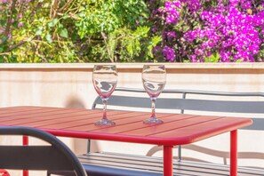 Outdoor dining - Holiday Home C'as Pobres with Mountain View, Wi-Fi, A/C & Balcony (soller)