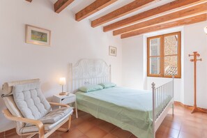 3 makuuhuonetta, ilmainen Wi-Fi, vuodevaatteet