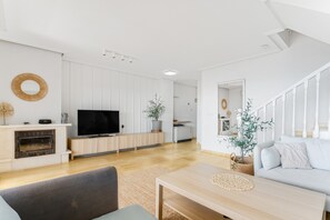Tv och eldstad