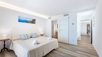 3 soverom, strykejern/-brett, wi-fi (inkludert) og sengetøy