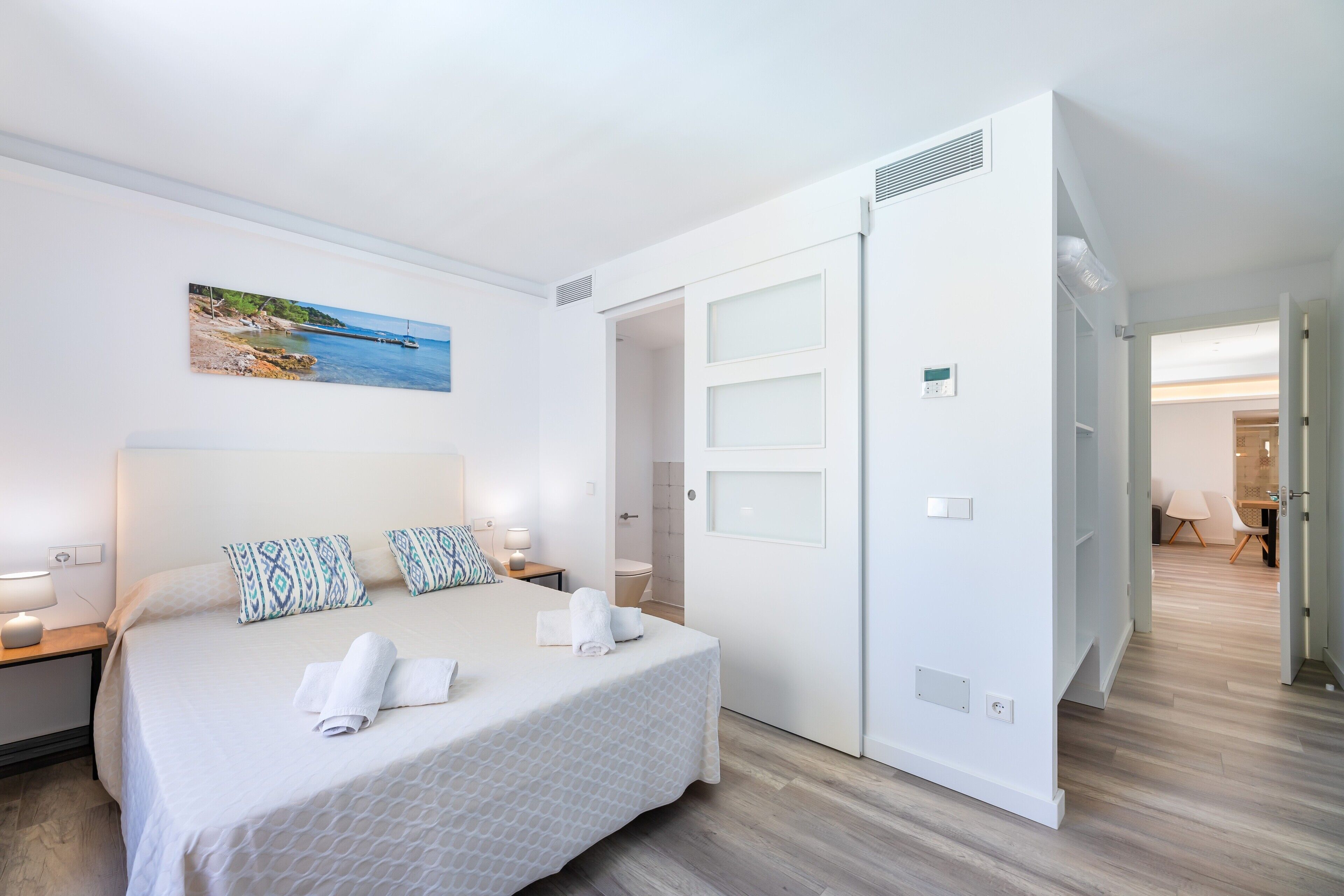 4 bedrooms, free WiFi, bed sheets