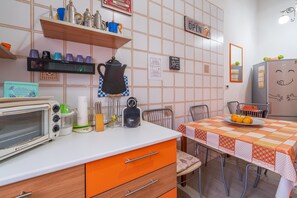 Dining - Apartment "Casa di Alice" with Sea View, Balcony and Wi-Fi (Siracusa)