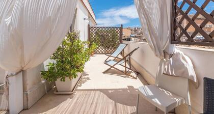 Holiday Home 'Casa Neathon' with Wi-Fi, Terrace & Balcony