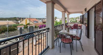 Holiday Home 'Villa Lilia' with Sea View, Private Pool and Wi-Fi