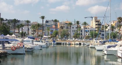 Holiday Home 'Villa Lilia' with Sea View, Private Pool and Wi-Fi