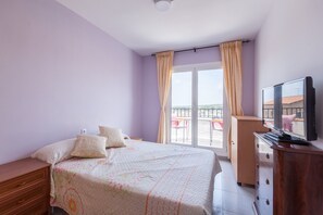 4 habitaciones, tabla de planchar con plancha y wifi gratis 