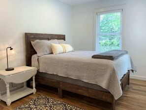 3 bedrooms, iron/ironing board, travel cot, free WiFi