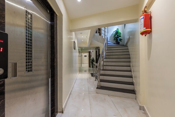 Lobby - Hotel Ashyana-Grant Road Mumbai (Mumbai)