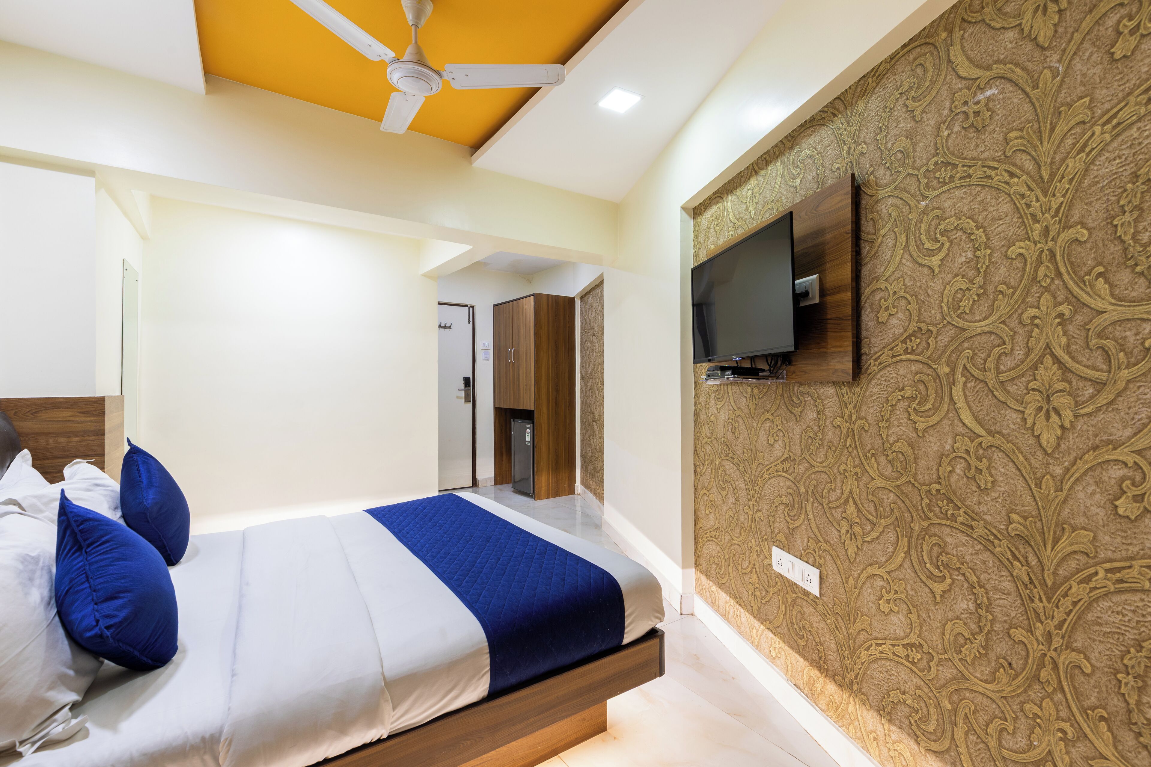Deluxe Double Room | Soundproofing, free WiFi, bed sheets