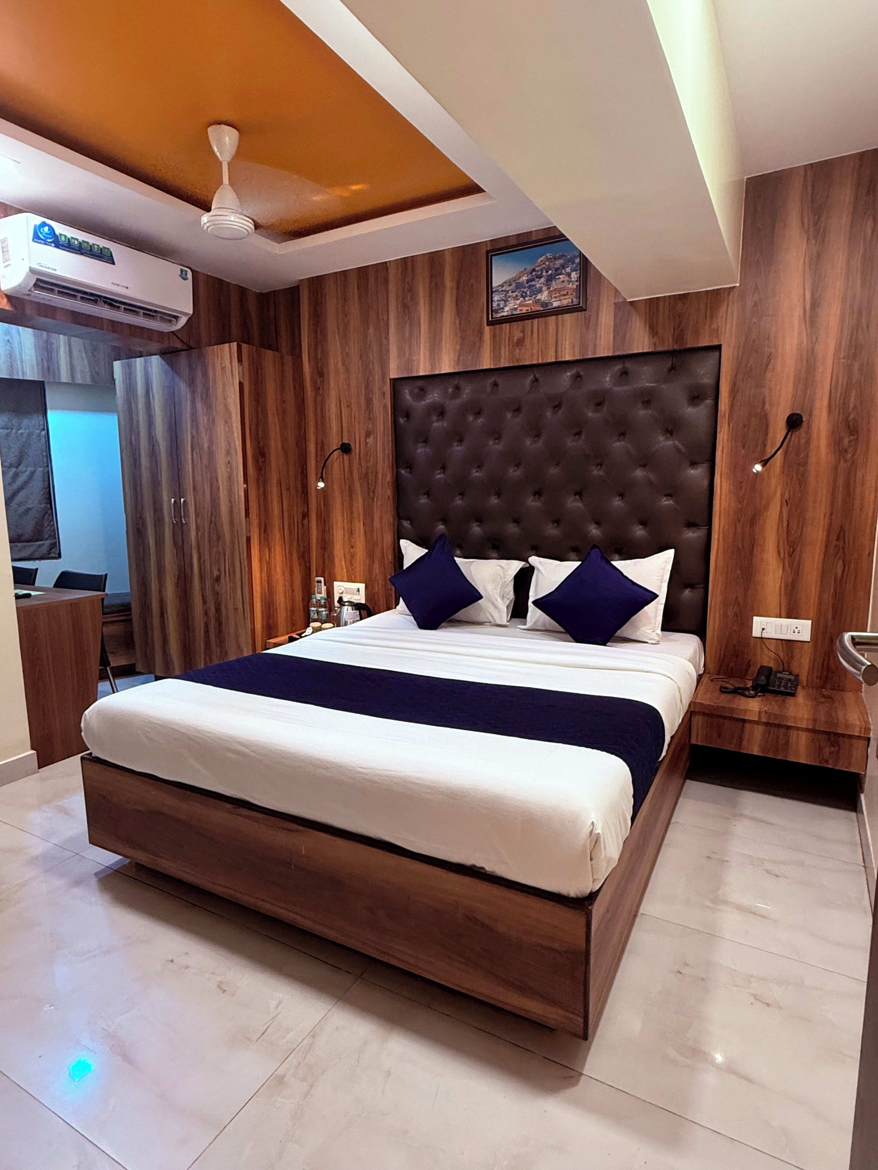 Foto - Hotel Ashyana - Near To Grant Road Station Mumbai