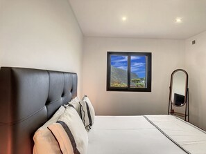 2 chambres, lit parapluie, Wi-Fi gratuit, draps fournis
