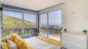 4 chambres, fer et planche à repasser, lit parapluie, Wi-Fi gratuit