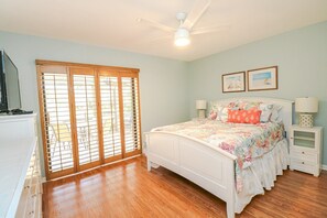 2 bedrooms, iron/ironing board, free WiFi, bed sheets - SABTR 808-Beautiful, Updated 2 Bedroom/2 Bath Pet-Friendly Villa! (St. Augustine)