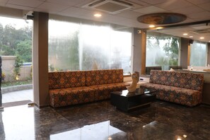 Lobby sitting area - Nest Beacon Resort Daman (Daman)