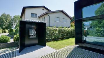 Check-in-/Check-out-Schalter