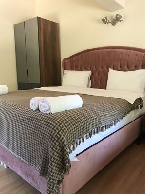 고급 침구, 무료 WiFi, 침대 시트