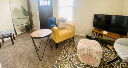The Tiny Piney Loft - Live. Work. Play. Downtown Green Bay!