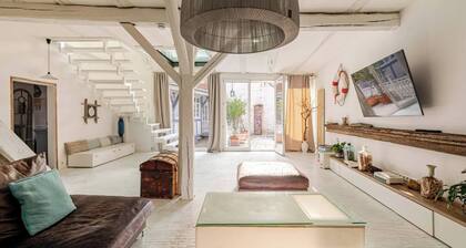 Dreamlike living on 370sqm, 2 bathrooms, terrace, parking lot, children's playroom