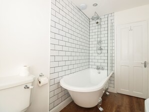 Shower - Grants Cottage (Dartmouth)