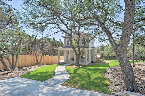 Canyon Lake Vacation Rental | 3BR | 2.5BA | Stairs Required | 1,500 Sq Ft