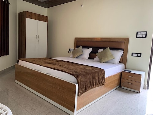 The Tapovan Residency