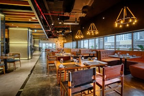 Restaurant - The First Collection Business Bay, Dubai, a Tribute Portfolio Hotel (Dubai)
