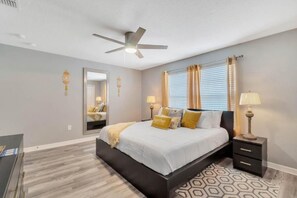 4 間睡房、熨斗/熨衫板、互聯網、床單